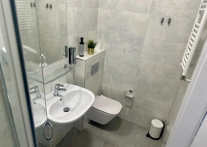 Lunette - Dlugi Targ Apartman *